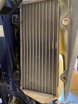 Prodám Husqvarna TE 300 TBI, model 2024, vynikající stav - 13