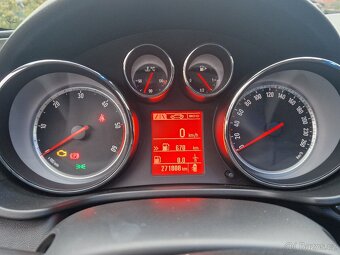 Opel Insignia Sports Tourer  2.0CDTi 118kW, 2013, manual. - 13