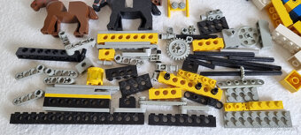 LEGO 90. LÉTA - HRADY PIRÁTI KOSMOS - SOUBOR DÍLŮ A FIGUREK - 13