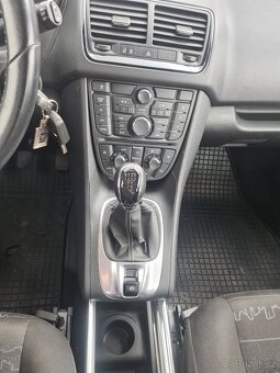 Opel Meriva - 13