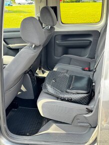 Volkswagen Caddy 1.6 TDi 7 míst - 13