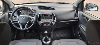 Hyundai i20 1.2 Family Space koupeno v ČR 1 majitel Cebia - 13