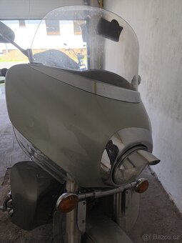 Yamaha Royal Star 1300 Venture - 13