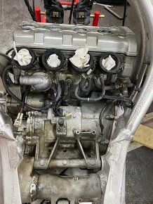 Yamaha R6 1998 - 2002 náhradní díly - 13