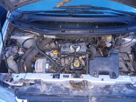 Chrysler Voyager 2,5td - 13