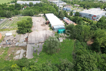 Milovice, pronájem sklad. prostor 1353 m2 se zázemím a zpevn - 13