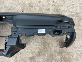 BMW 5er F10/F11 palubní deska + airbag spolujezdce - 13
