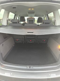 Volkswagen Touran Cross 2,0tdi - 13