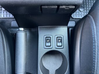 Mazda 5 1.8i 1.MAJITEL 7 MIST SERVIS 108000KM BEZ KOROZE - 13