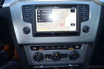 PRODÁM VW PASSAT COMBI 2.0TDI 190PS WEBASTO,NAVI,TOP - 13