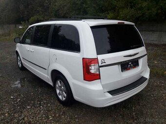 Chrysler Town and Country 3,6 pentastar - 13