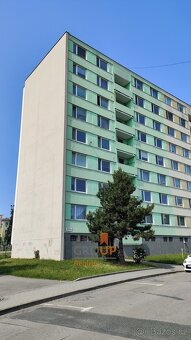 Pronájem bytu 1+1 o rozloze 32 m2 + balkon + Garáž, ulice Za - 13