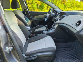 Chevrolet Cruze 2.0  VCDi 110kw,167tkm,2011,2xklíč,Serviska - 13