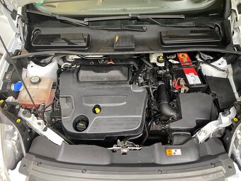 🚙 Ford Kuga 2.0 TDCi 4x4 Automat – 1. majitel, ověřené km, - 13