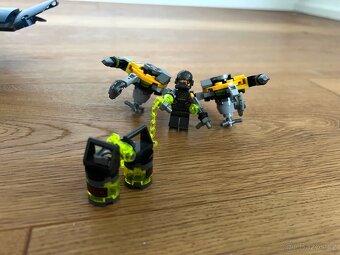 Lego Avengers raketa + bonusová Lego Avengers motorka - 13