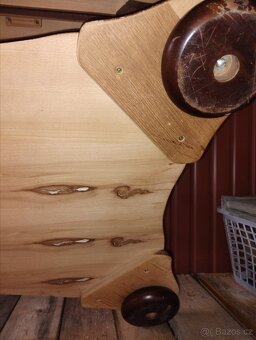 Dřevěný konferenční stolek / masiv / pravé dřevo - 13