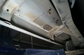Jeep Grand Wagoneer 1985 5.9 - 13