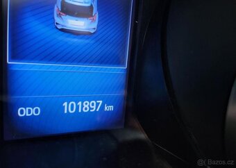 Toyota C-HR VÝBAVA SELECTION-HYBRID - 13