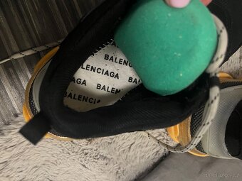 Balenciaga Triple S - 13