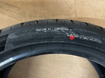 Pirelli P Zero 275/35 R20 102y - 13
