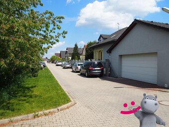 Prodej pozemku 2 330 m2 určeného pro výstavbu rodinného domu - 13