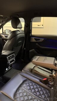 Audi Q7 - 13