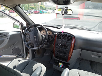 Chrysler Voyager 2005, 2.8 CRD - 13