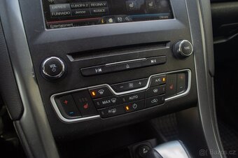 Ford Mondeo 2.0 Hybrid Titanium ODPOČET DPH - 13