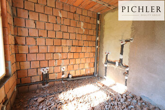 Prodej komerčního objektu Klokočov - 13