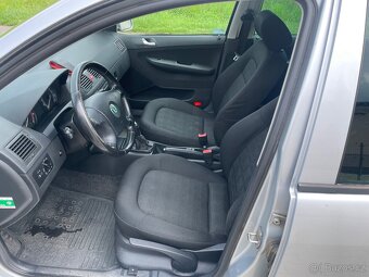 Škoda Fabia combi 1,4 16v 55kw rok 2007 -klima - 13
