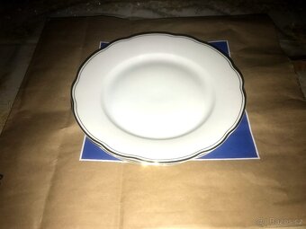 starý porcelán /servisy talíře a další - 13