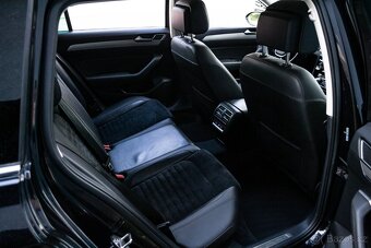 Volkswagen Passat Variant 2.0 TDI BMT Highline DSG - 13