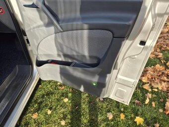 Prodám Mercedes-Benz Viano 2.2 CDI 110kW Trend - KLIMATIZACE - 13