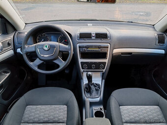 benzínová Škoda Octavia 2 Faceli 1.6 Mpi 115000km bez koroze - 13