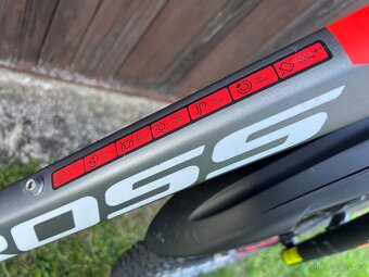 Horské kolo Kross 29" s rámem velikosti S - 13