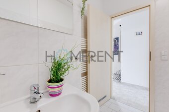 Pronájem bytu 3+kk, 72 m² + garáž - Praha 5 - Hlubočepy, ul. - 13