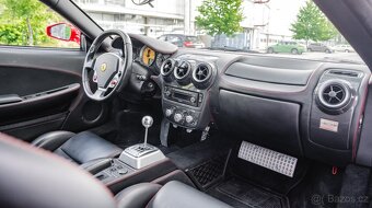 Ferrari F430 Coupé z roku 2007 - 13