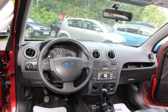 Ford Fusion - 13