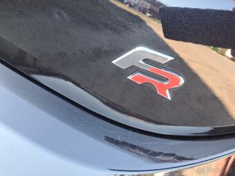 SEAT LEON FR 2.0TDi 125KW  TEMPOMAT - 13