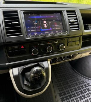 Volkswagen Transporter T6 2.0 TDI 150 HP 9 osob r.v 2019 - 13