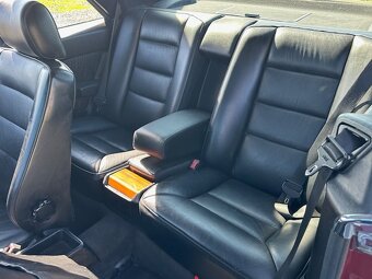 Mercedes-Benz 124 E220 kupé w124 - 13