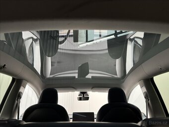 Tesla Model Y Long Range AWD Bílá Perleť - 13
