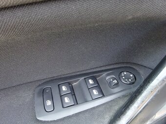 Peugeot 308 1,2 E-THP - 13
