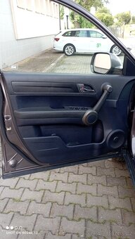 Honda CR-V 2.0 benzín rok 2010.137000km. - 13