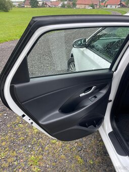 Hyundai i30 85kw 1.6crdi - 13