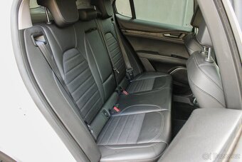 Alfa Romeo Stelvio 2.2 JTD AWD A/T - 13