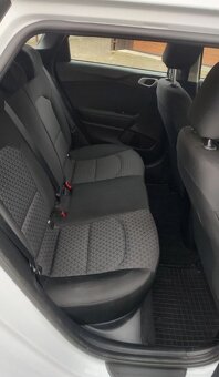 Kia Ceed 1.0 T-GDI S 74kW COnfort - 13