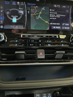 Highlander Executive 4x4 2,5 Hybrid e-CVT AWD-i benzin - 13