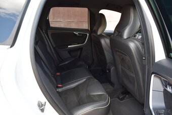 Volvo XC60 2.0D D4/TAŽNÉ/VÝBAVA/KŮŽE/AUT/ - 13