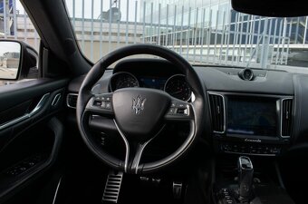 Maserati Levante SQ4 - 13